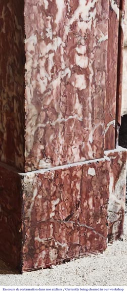 Cheminée de style Napoléon III type modillon en marbre Campan rouge-4