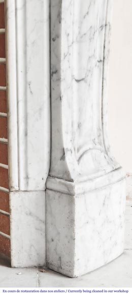 Cheminée de style Louis XV modèle Pompadour, en marbre de Carrare-7