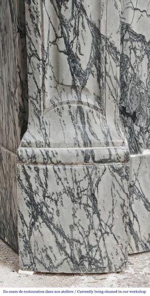 Cheminée de style Louis XV modèle Pompadour en marbre bleu fleuri Cheminée de style Louis XV modèle Pompadour en marbre bleu fleuri-4