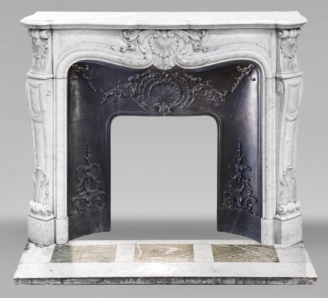 Cheminée de style Louis XV en marbre de Carrare-0