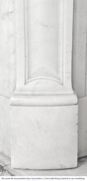 Cheminée de style Louis XV modèle Pompadour en marbre de Carrare-4