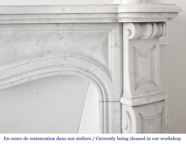 Cheminée de style Louis XV modèle Pompadour en marbre de Carrare-6