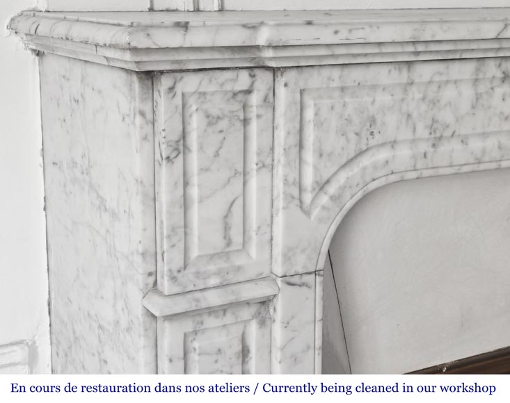 Cheminée de style Louis XV type Pompadour droite en marbre de Carrare veiné Cheminée de style Louis XV type Pompadour droite en marbre de Carrare veiné-3