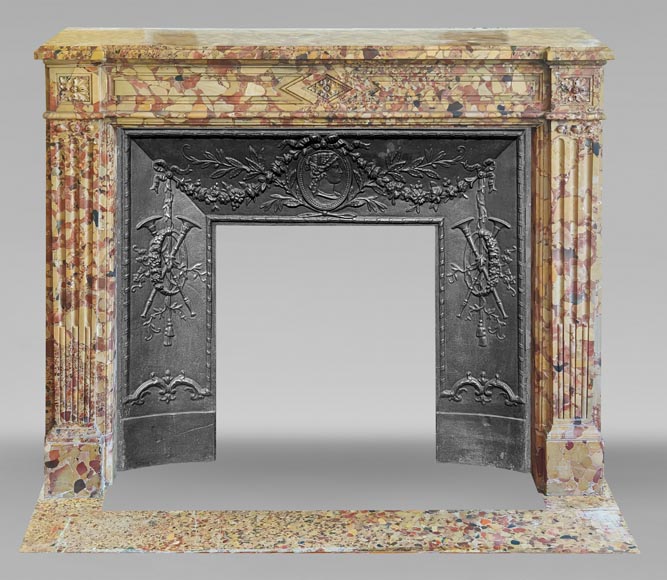 Cheminée d'époque Louis XVI en marbre brèche d'Alep Cheminée d'époque Louis XVI en marbre brèche d'Alep-0
