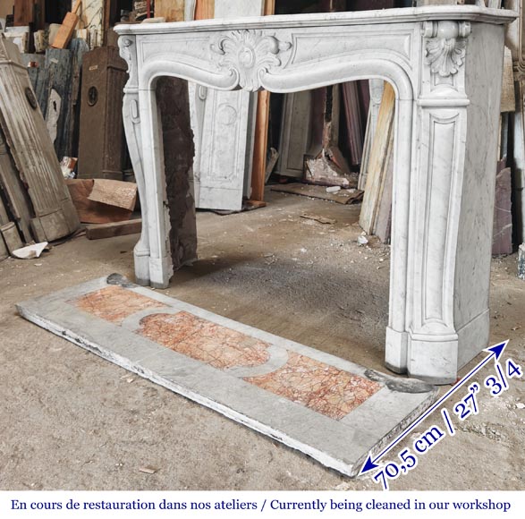 Cheminée de style Louis XV en marbre de Carrare décorée d'une palmette Cheminée de style Louis XV en marbre de Carrare décorée d'une palmette-6