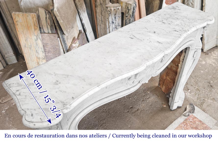 Cheminée de style Louis XV en marbre de Carrare décorée d'une palmette Cheminée de style Louis XV en marbre de Carrare décorée d'une palmette-10