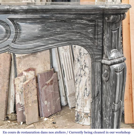 Cheminée de style Louis XV modèle Pompadour en marbre bleu turquin-6