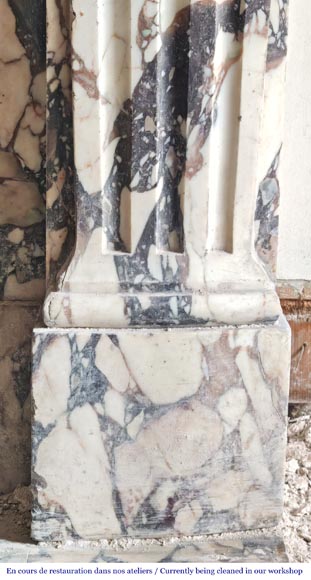 Cheminée de style Régence sculptée en brèche violette Cheminée de style Régence sculptée en brèche violette-8