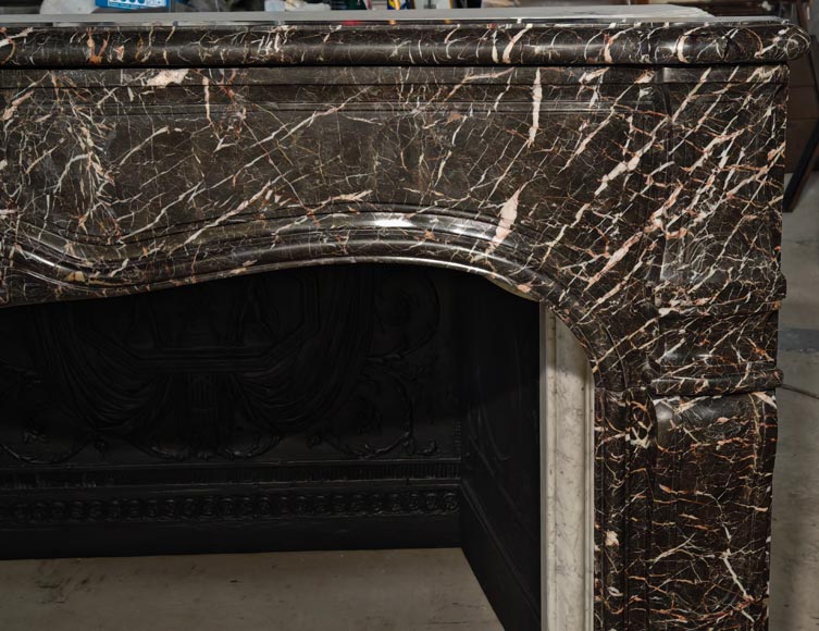 Cheminée Louis XV d'époque en marbre gris veiné-7