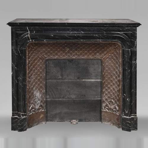 Cheminée de style Louis XIV en marbre noir Marquina
