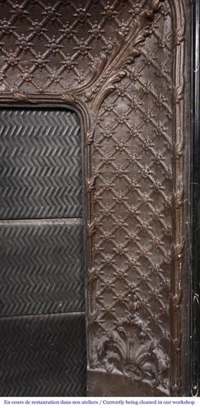 Cheminée de style Louis XIV en marbre noir Marquina-9